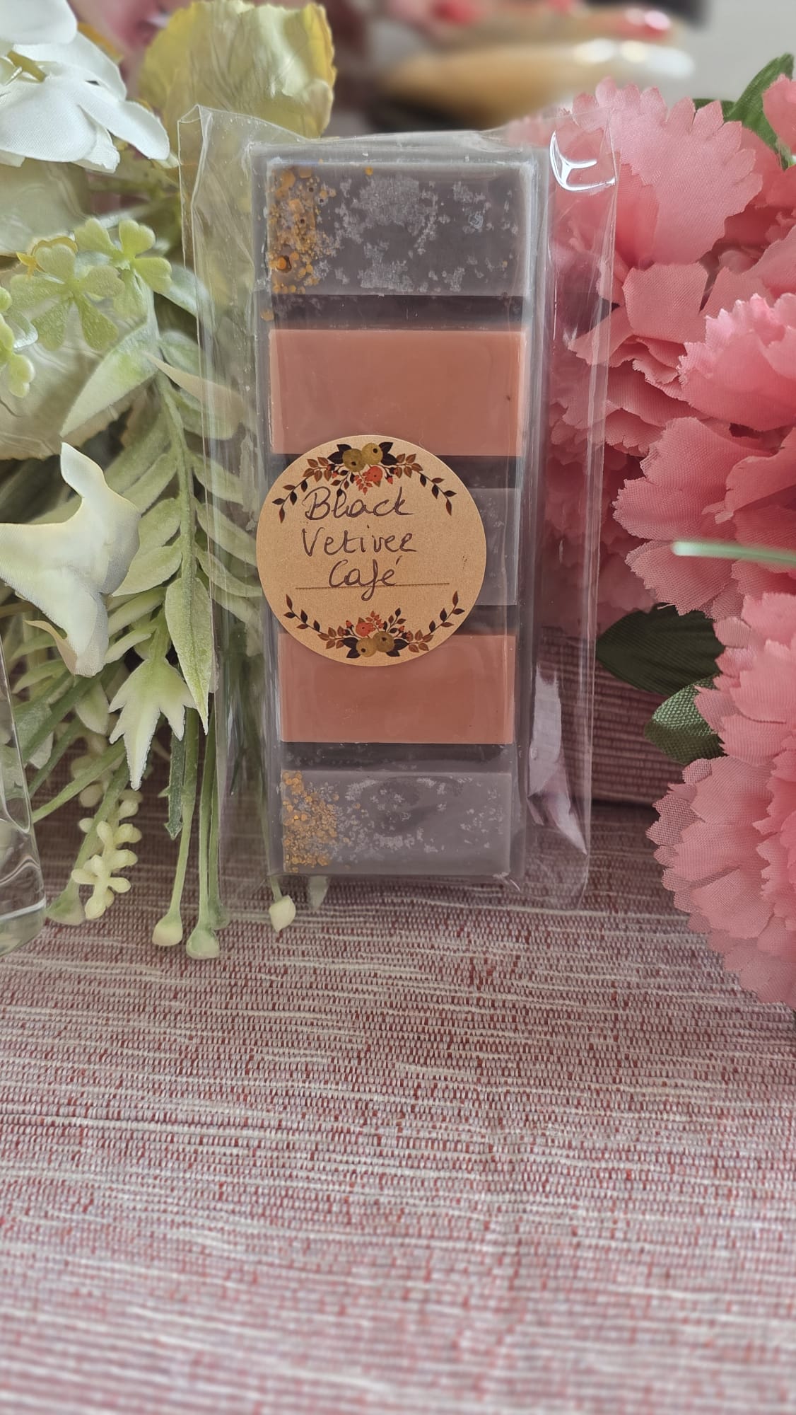 Black vetiver café